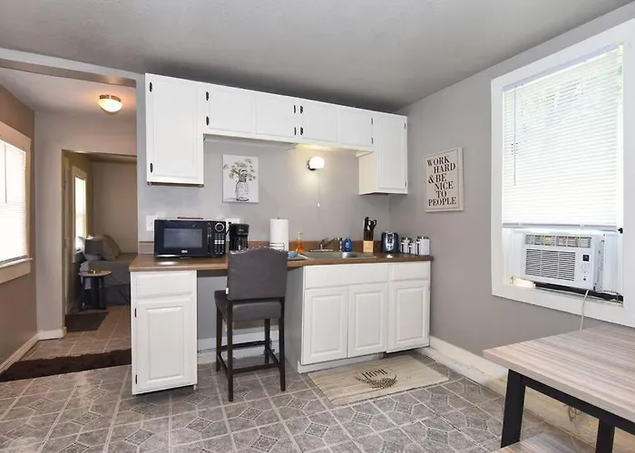 Cherry St Little House* Shop*dine* Rt 66*expo Center*bok*downtown Holiday home Tulsa
